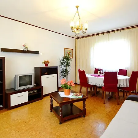 Branka Apartment
